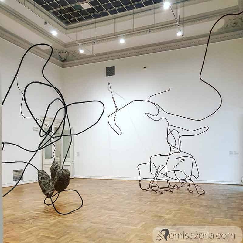 Monika-Sosnowska-Pret-zebrowany-beton-2020-wystawa-w-Zachecie