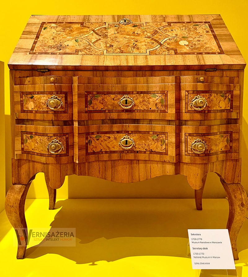 PATRONAT WERNISAŻERII: „Mit mebli Kolbuszewskich”, Muzeum Zamkowe w Sandomierz 72 Sekretera - 1750-1770 - Muzeum Narodowe w Warszawie - wystawa Mit mebli kolbuszowskich